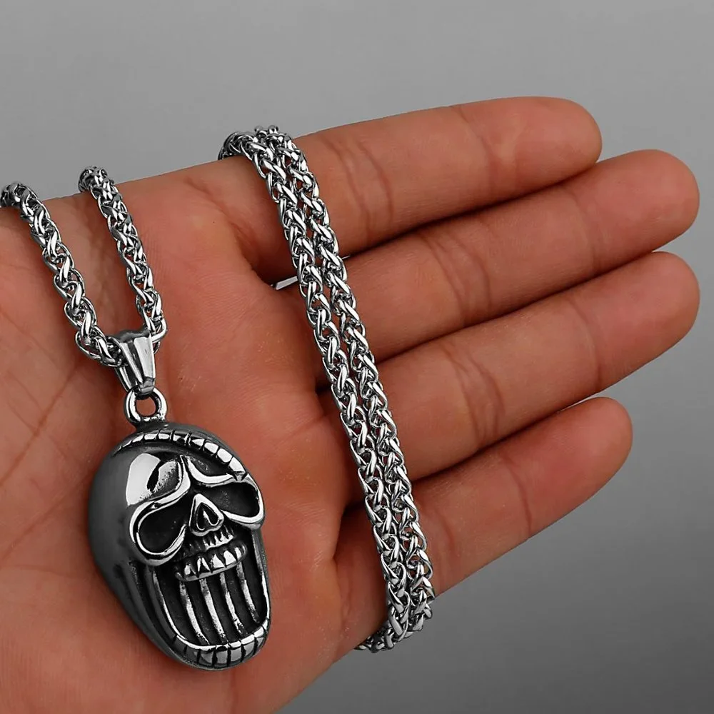 ❤️Retro Exaggerated Big Mouth Skull Head Stainless Steel Necklace,GP1231495